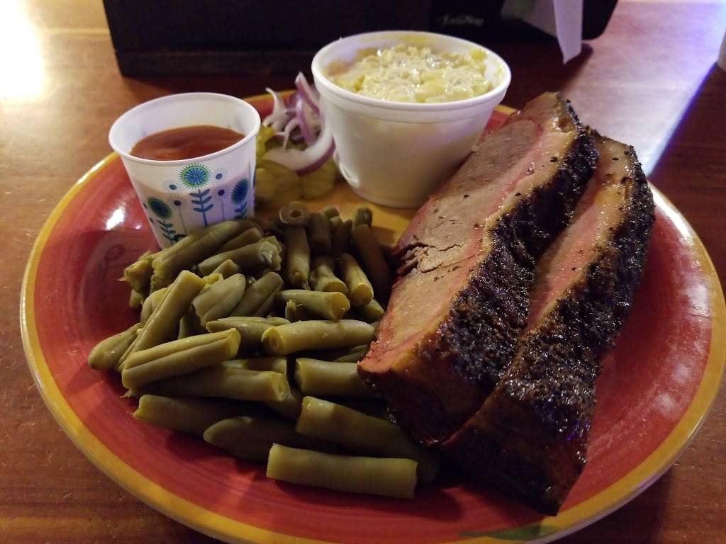 Franks Place | restaurant | 13321 State Park Rd, Fentress, TX 78656, USA | 5128787100 OR +1 512-878-7100