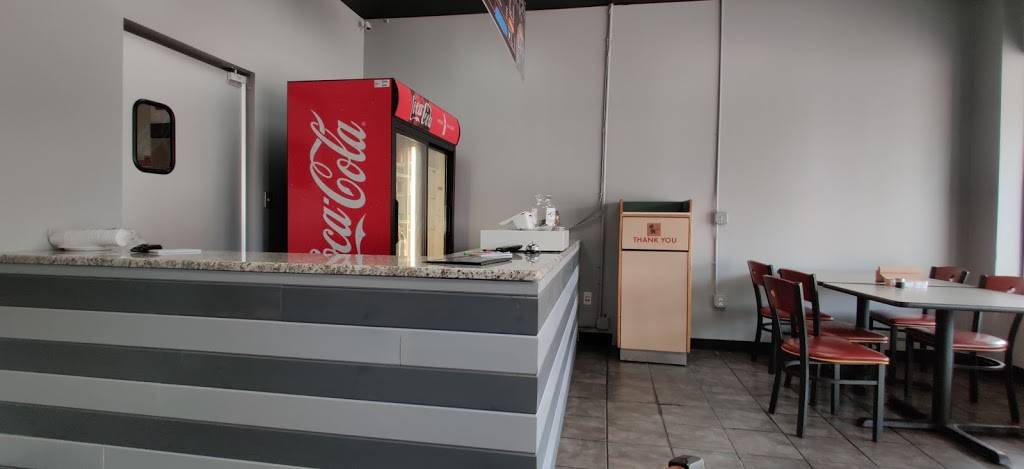 Four Brothers Pizza | restaurant | 155 W Auburn Rd, Rochester Hills, MI 48307, USA | 2488522767 OR +1 248-852-2767