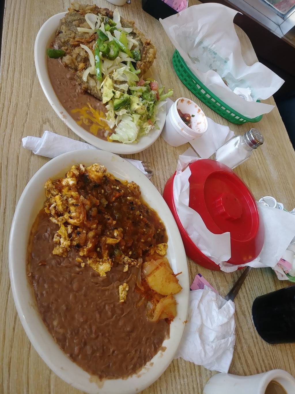 Mis Cazuelas | restaurant | 4933 Columbia Ave, Dallas, TX 75214, USA | 2148267454 OR +1 214-826-7454