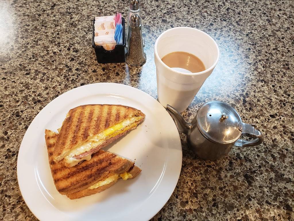 Clearwater Family Restaurant | restaurant | 1844 N Highland Ave, Clearwater, FL 33755, USA | 7277548514 OR +1 727-754-8514