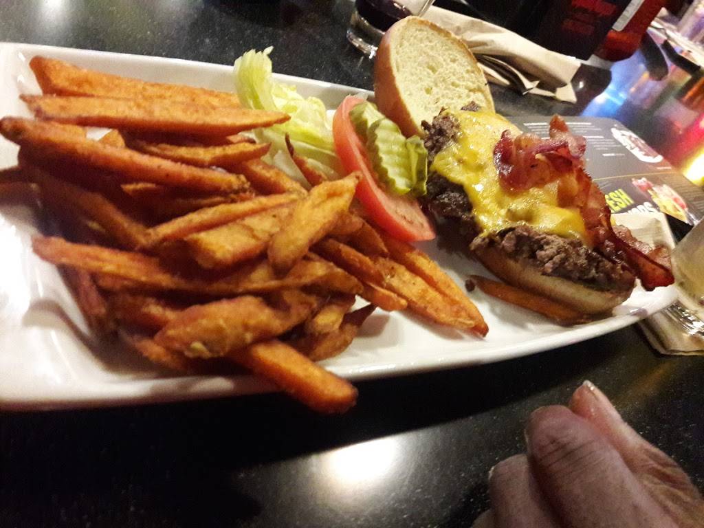 Applebees Grill + Bar | restaurant | 129 N Michigan Ave, Atlantic City, NJ 08401, USA | 6093457323 OR +1 609-345-7323