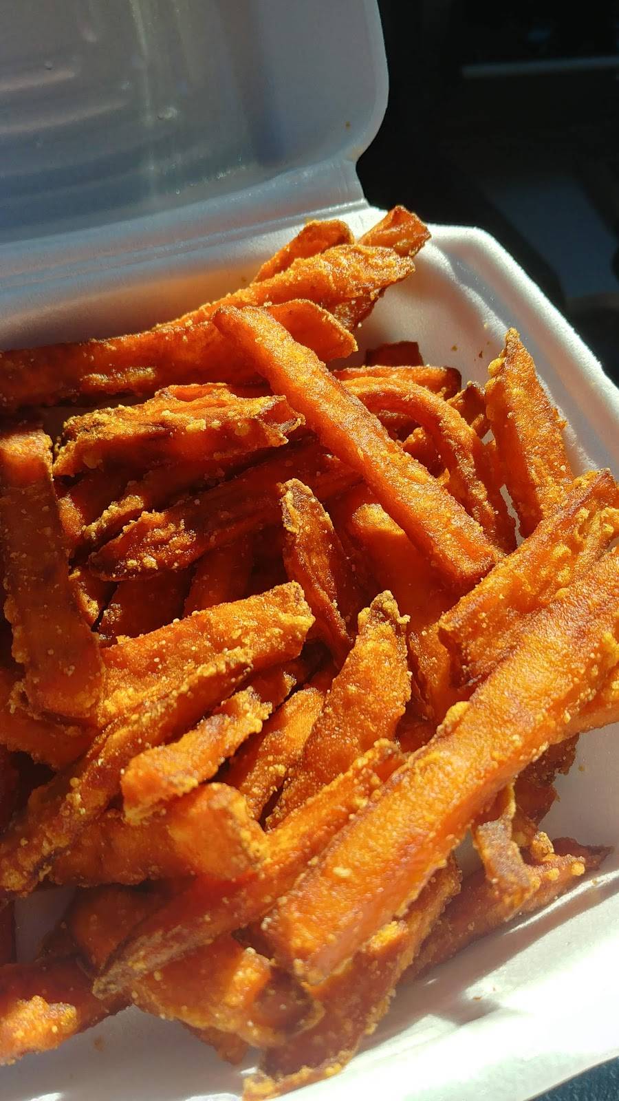 The Brass Rail | restaurant | 3015 Lehigh St, Allentown, PA 18103, USA | 6107971927 OR +1 610-797-1927