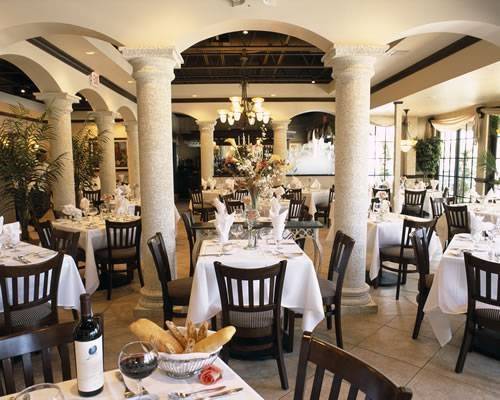 Josephines Italian Restaurant | restaurant | 5751 N Federal Hwy, Boca Raton, FL 33487, USA | 5619880668 OR +1 561-988-0668