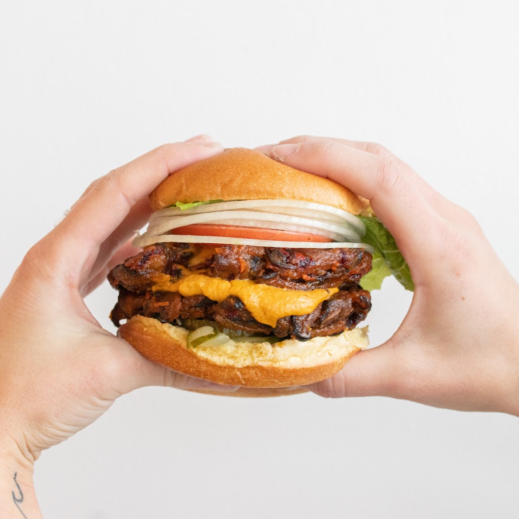 Plant City X | restaurant | 70 Centerville Rd, Warwick, RI 02886, USA | 4013245199 OR +1 401-324-5199