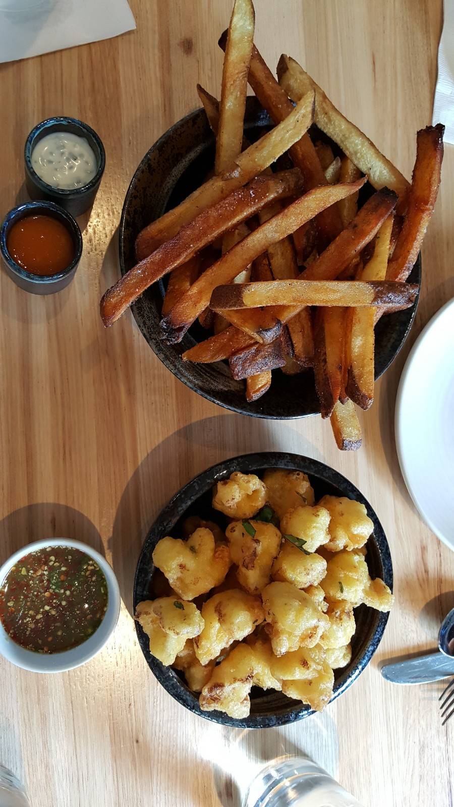 The Bellwether | restaurant | 13251 Ventura Blvd A, Studio City, CA 91604, USA | 8182858184 OR +1 818-285-8184