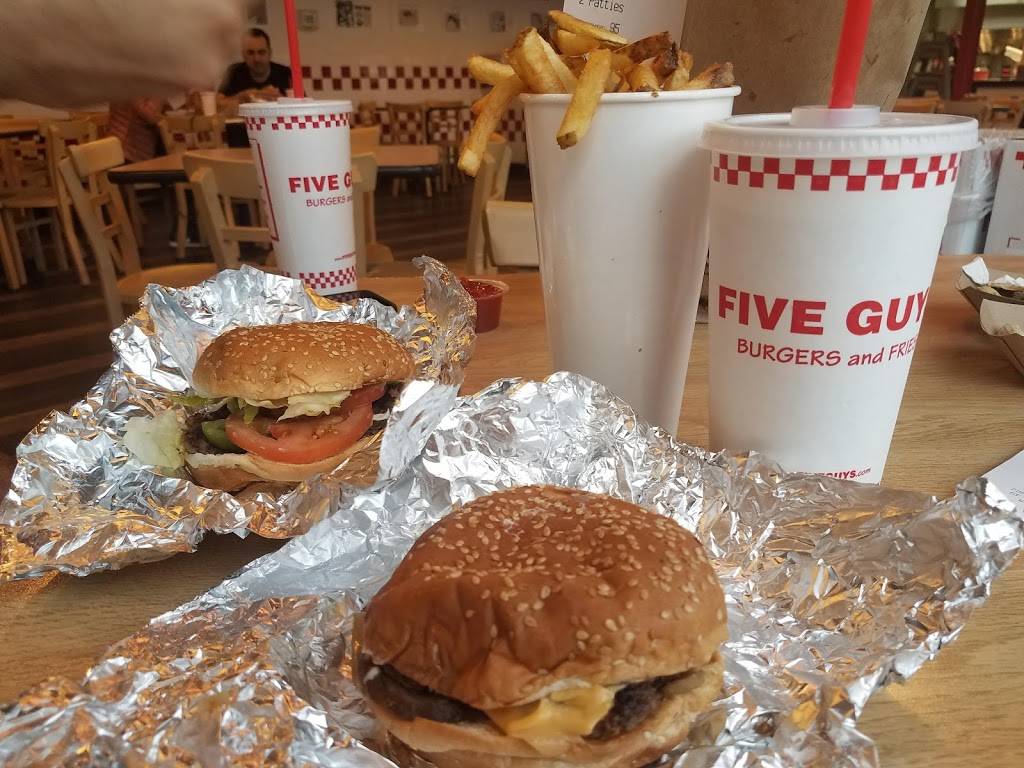 Five Guys | meal takeaway | 4751 Forest Dr, Columbia, SC 29206, USA | 8037873178 OR +1 803-787-3178