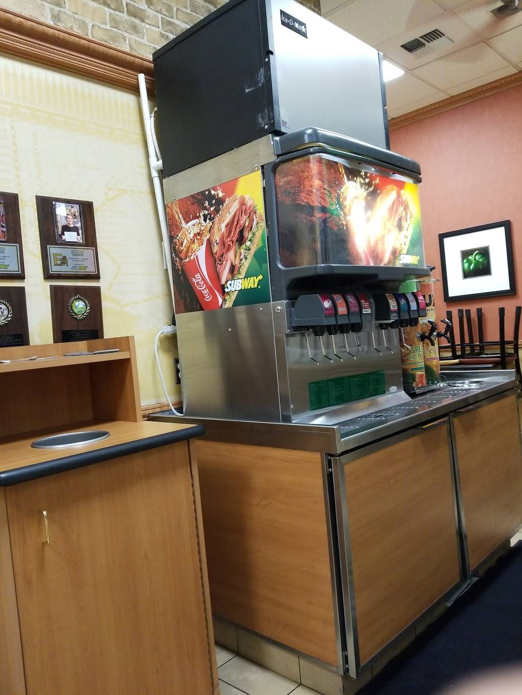 Subway | restaurant | 1218 Fresno St, Fresno, CA 93706, USA | 5594850495 OR +1 559-485-0495