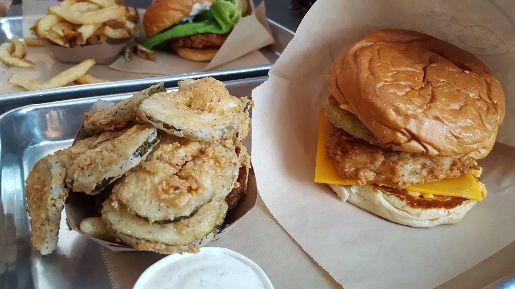 Boxcar Bettys | restaurant | 1922 Savannah Hwy, Charleston, SC 29407, USA | 8432257470 OR +1 843-225-7470