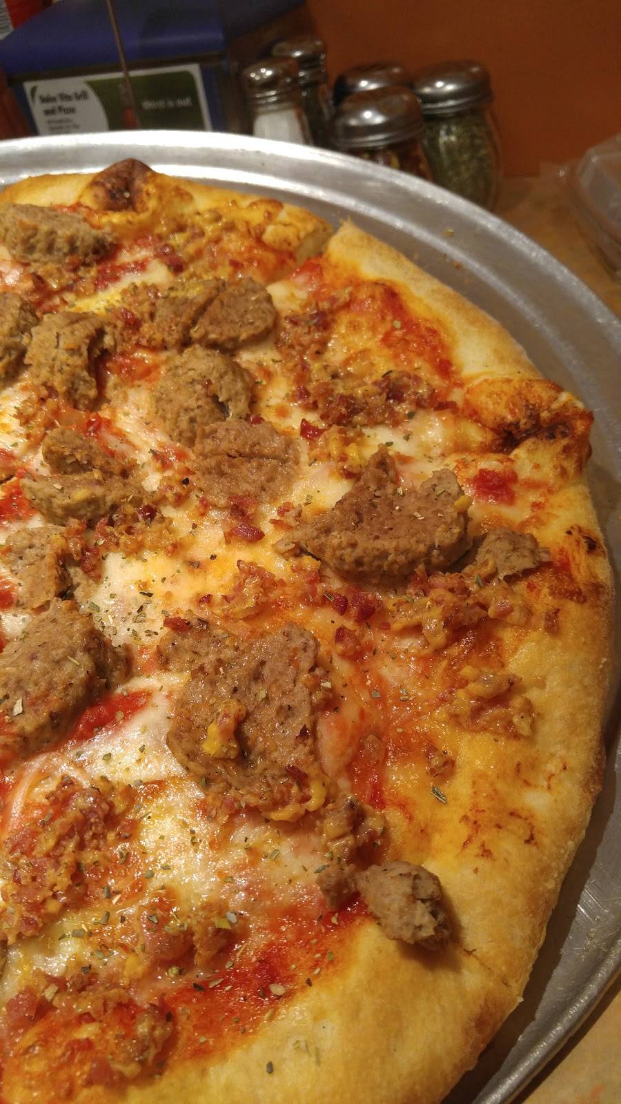 Dolce Vita Pizzeria & Grill | restaurant | 33 Friendly Dr # C, Quarryville, PA 17566, USA | 7172844499 OR +1 717-284-4499