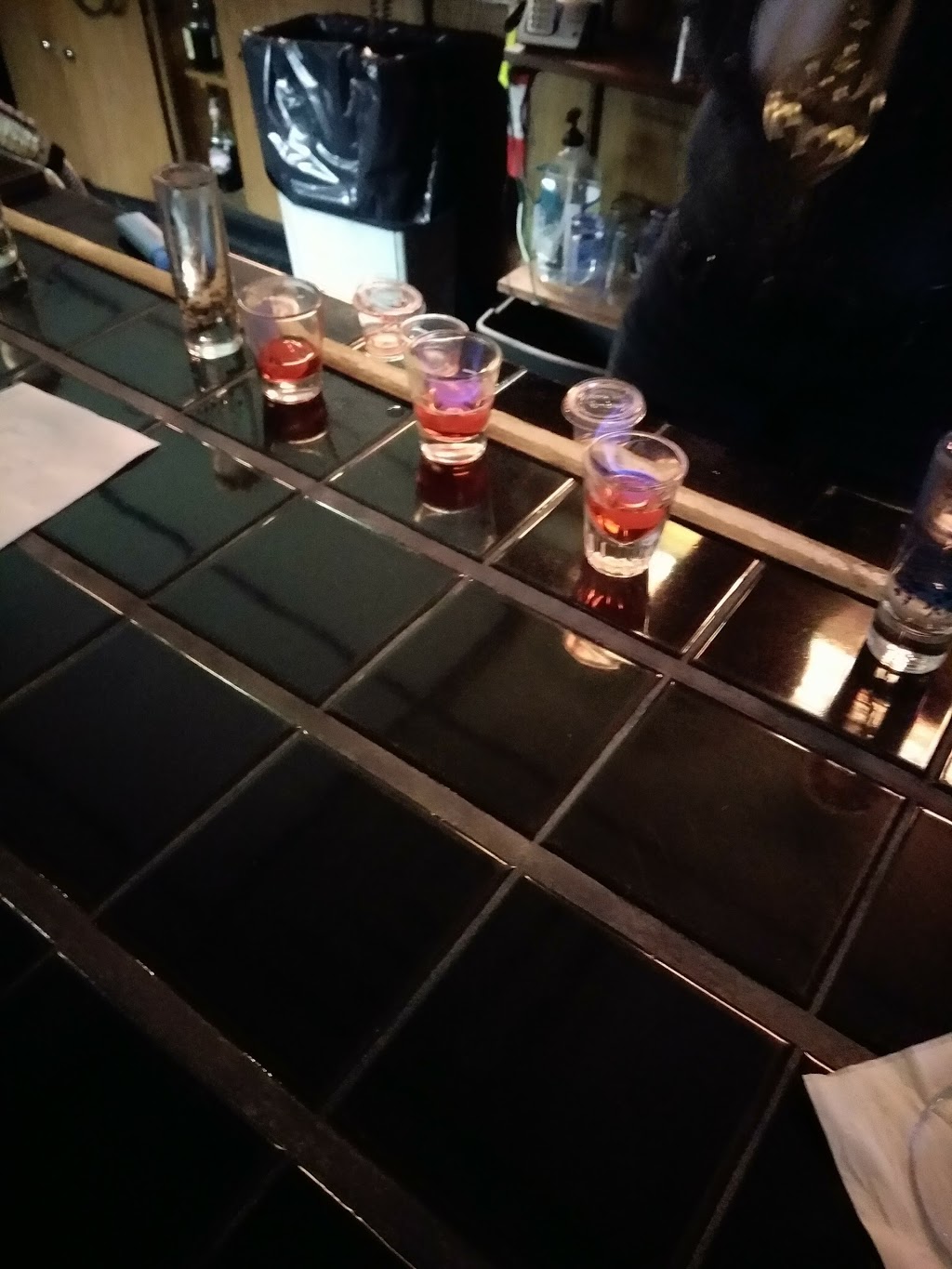 Your Place & Mine | restaurant | 3376 E 55th St, Cleveland, OH 44127, USA | 2165325512 OR +1 216-532-5512