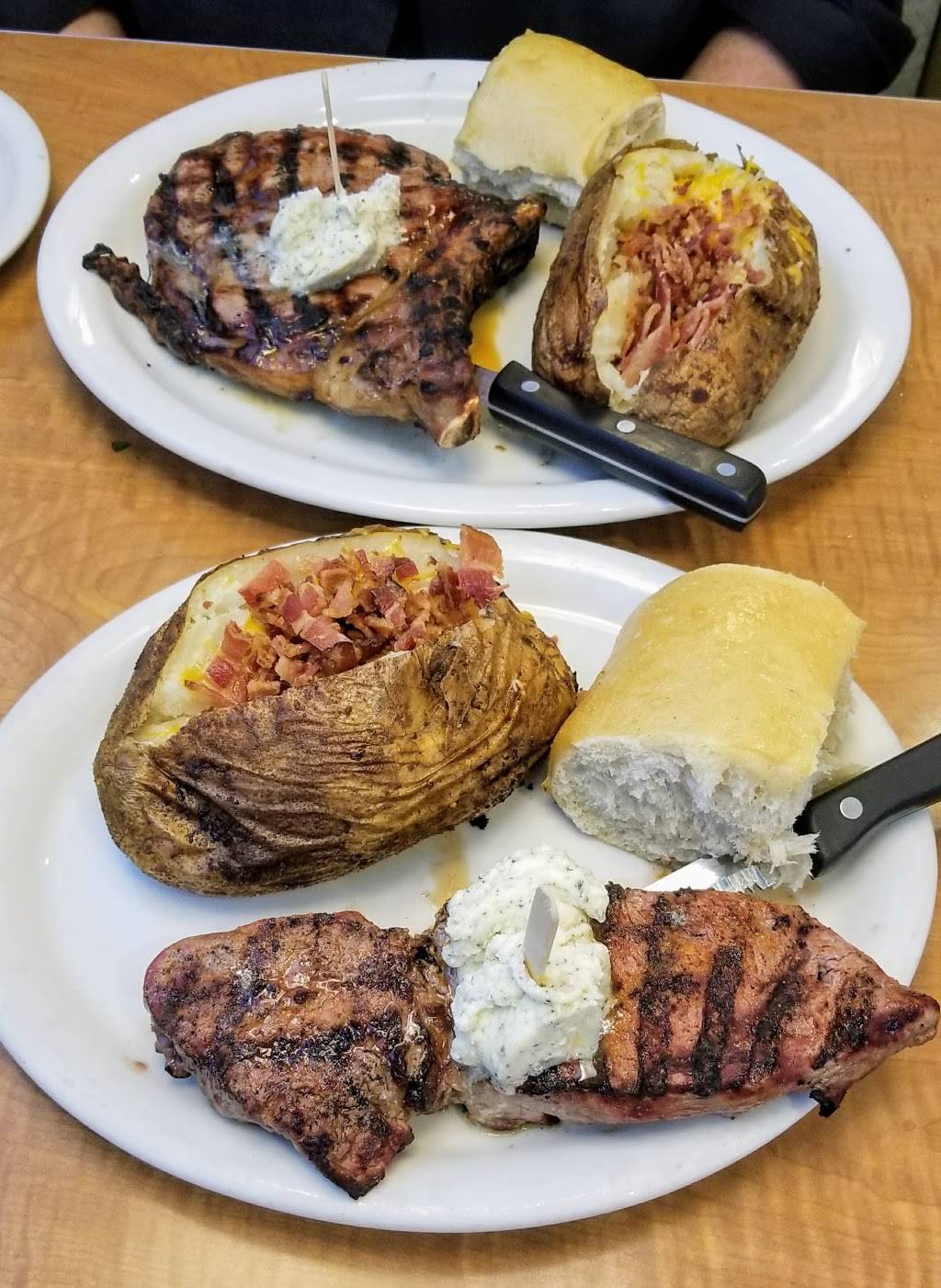 Richies Diner | restaurant | 8039 Monet Ave, Rancho Cucamonga, CA 91739, USA | 9098998101 OR +1 909-899-8101