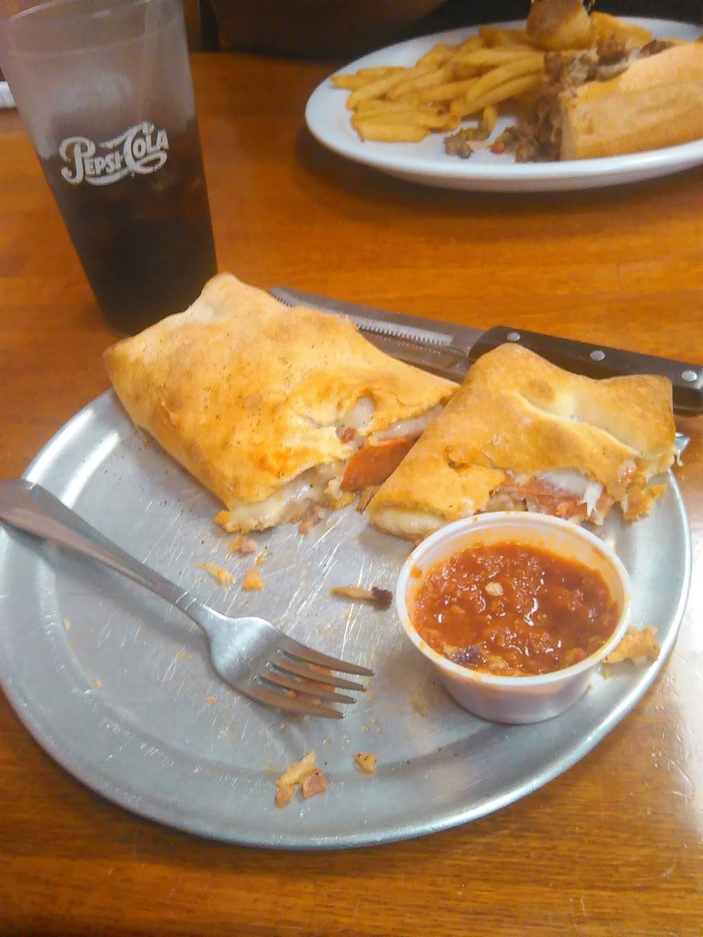 Villages Pizza | restaurant | 4040 Franklin Turnpike, Danville, VA 24540, USA | 4348367030 OR +1 434-836-7030