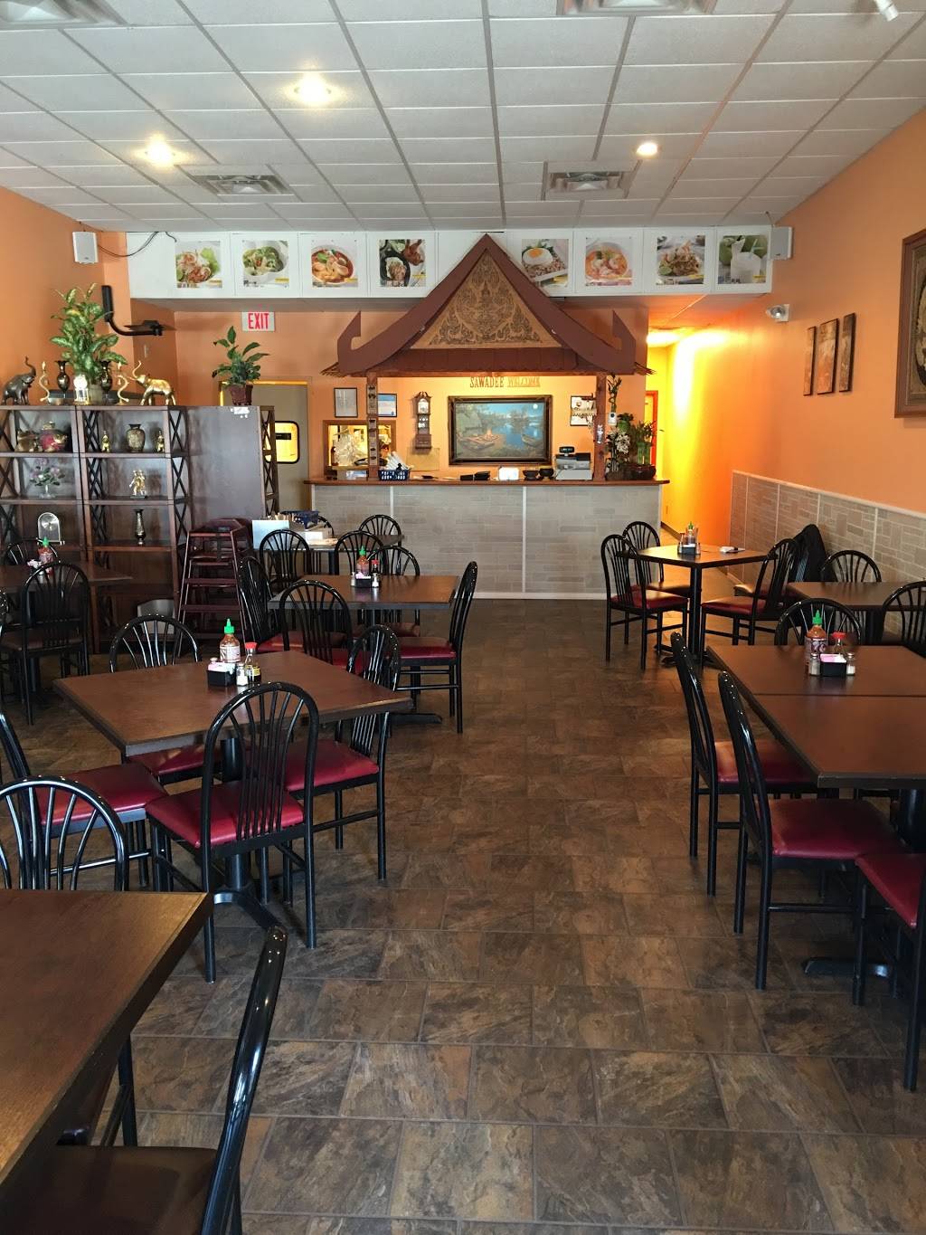 Royal Thai | restaurant | 1006 Hebron Rd, Heath, OH 43056, USA | 7405227116 OR +1 740-522-7116