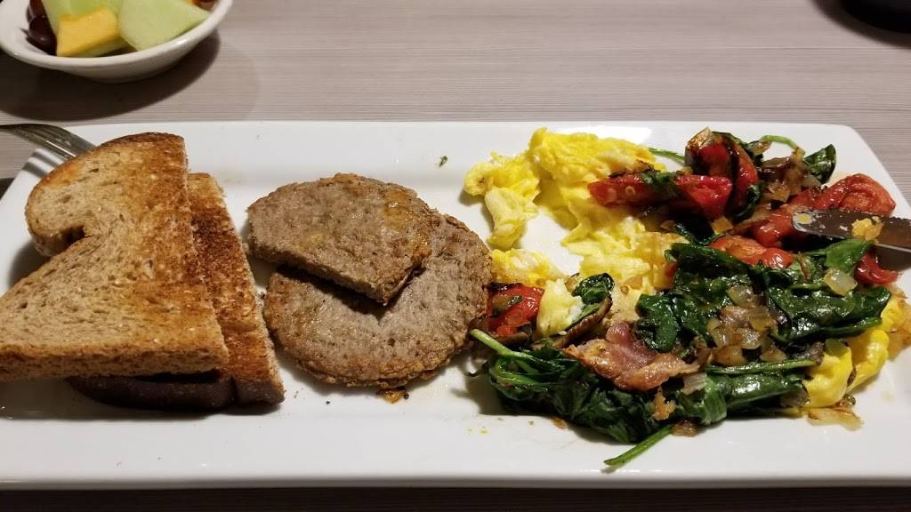 Perkins Restaurant & Bakery | restaurant | 956 1/2 Mankato Ave, Winona, MN 55987, USA | 5074521618 OR +1 507-452-1618