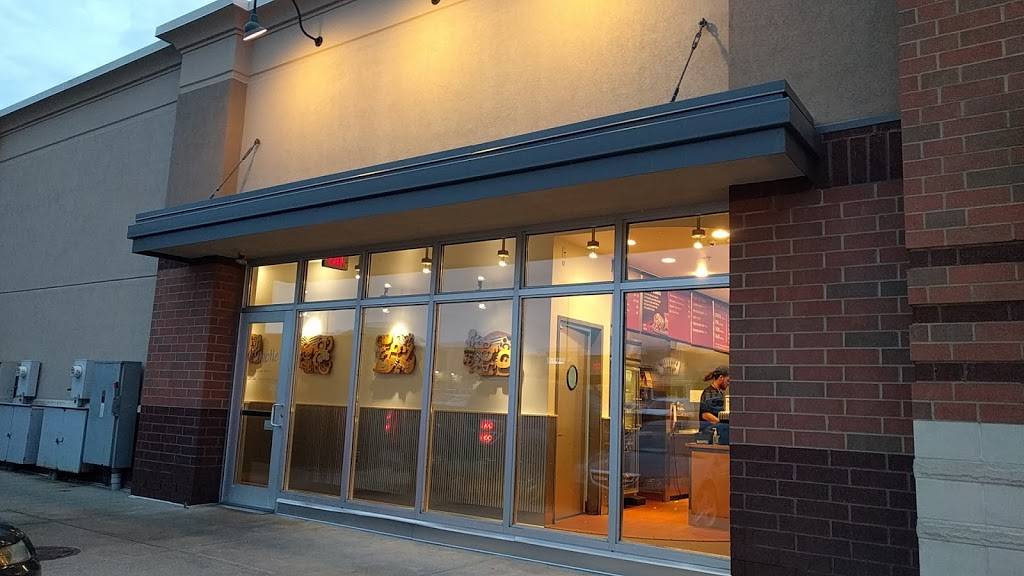 Chipotle Mexican Grill | restaurant | 7717 Voice of America Centre Dr, West Chester Township, OH 45069, USA | 5137793615 OR +1 513-779-3615