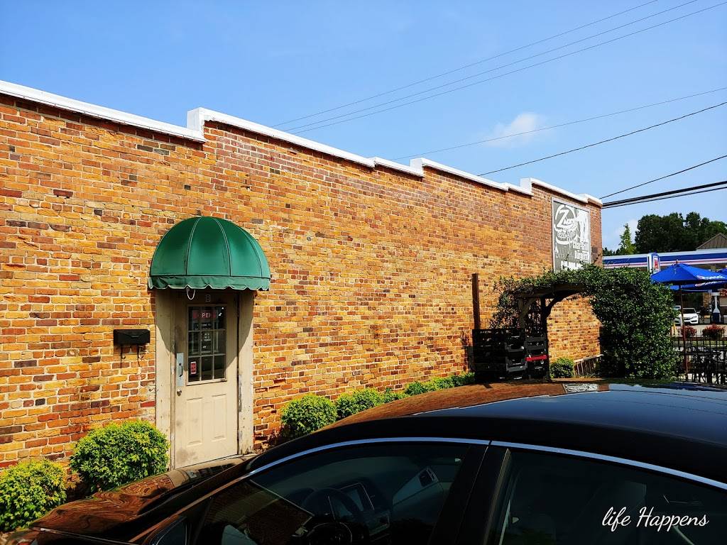 Zacks Char-Grill | restaurant | 618 E Market St, Smithfield, NC 27577, USA | 9199899227 OR +1 919-989-9227