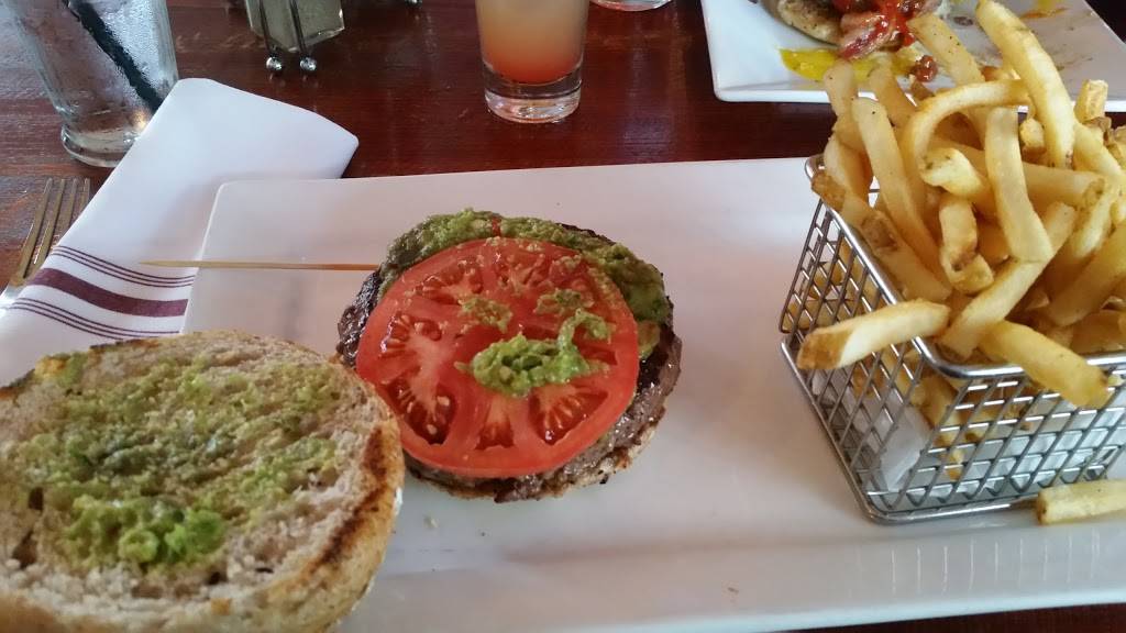 Westchester Burger Company | restaurant | 275 S Ridge St, Rye Brook, NY 10573, USA | 9143056095 OR +1 914-305-6095