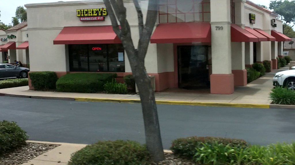 Dickeys Barbecue Pit | restaurant | 3851 Alton Pkwy, Irvine, CA 92606, USA | 6266004257 OR +1 626-600-4257
