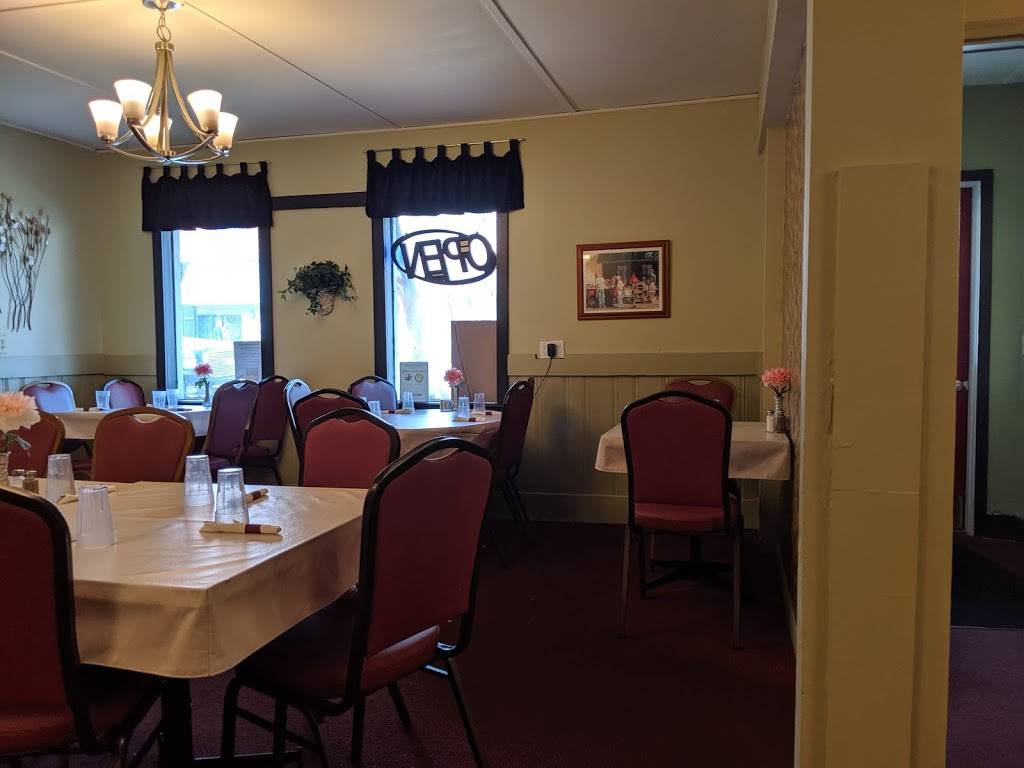 T J Charlies | restaurant | 135 River St, Elk Rapids, MI 49629, USA | 2312648819 OR +1 231-264-8819