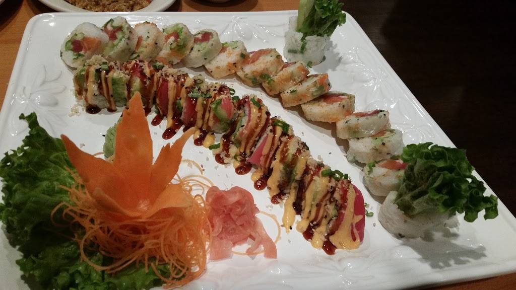 Thai Lemongrass | restaurant | 129 E Main St, Webster, MA 01570, USA | 5084615388 OR +1 508-461-5388