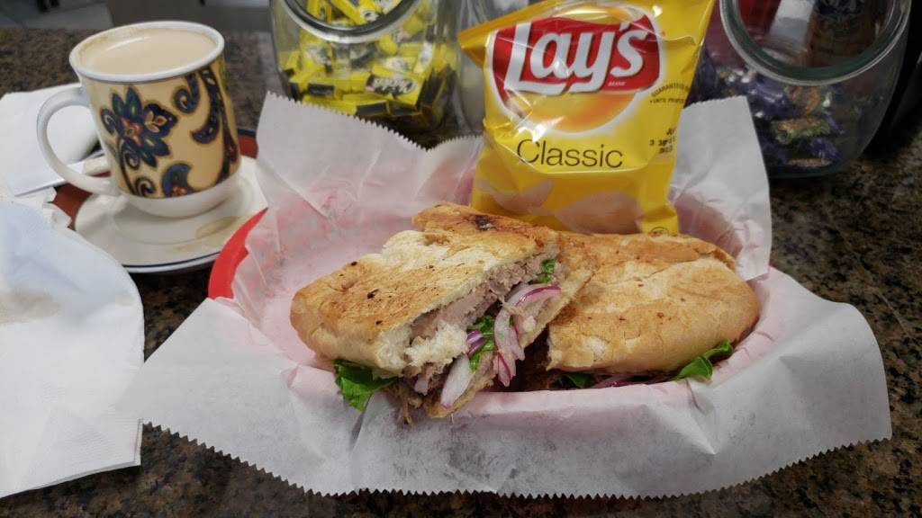 Nandos Cafe | restaurant | 501 N Beneva Rd #220, Sarasota, FL 34232, USA | 9419554177 OR +1 941-955-4177