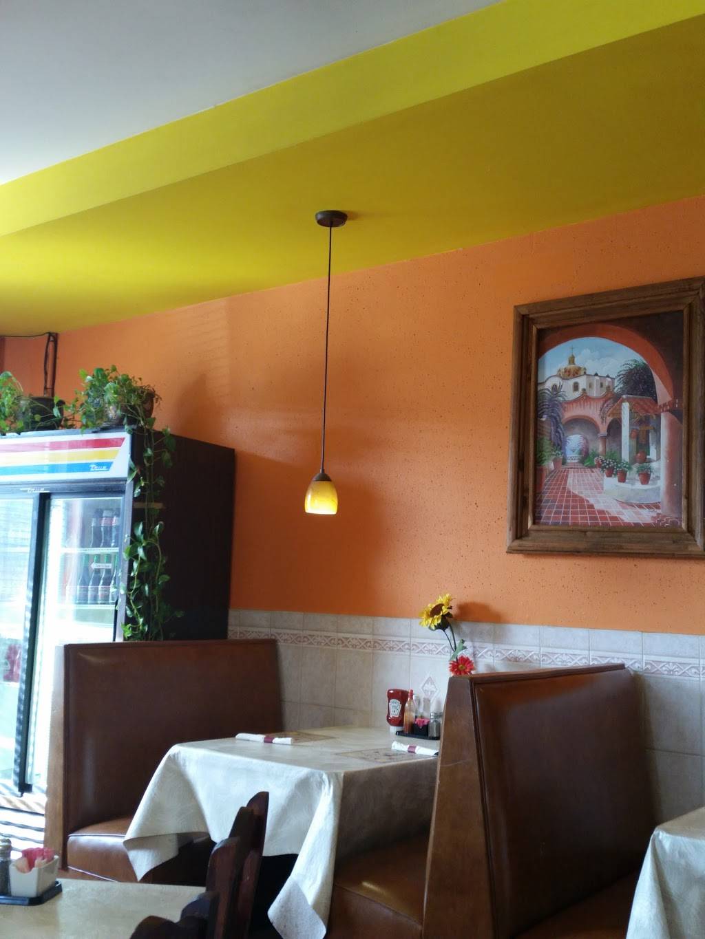 El Mariachi II | restaurant | 18331 Torrence Ave, Lansing, IL 60438, USA | 7088891937 OR +1 708-889-1937