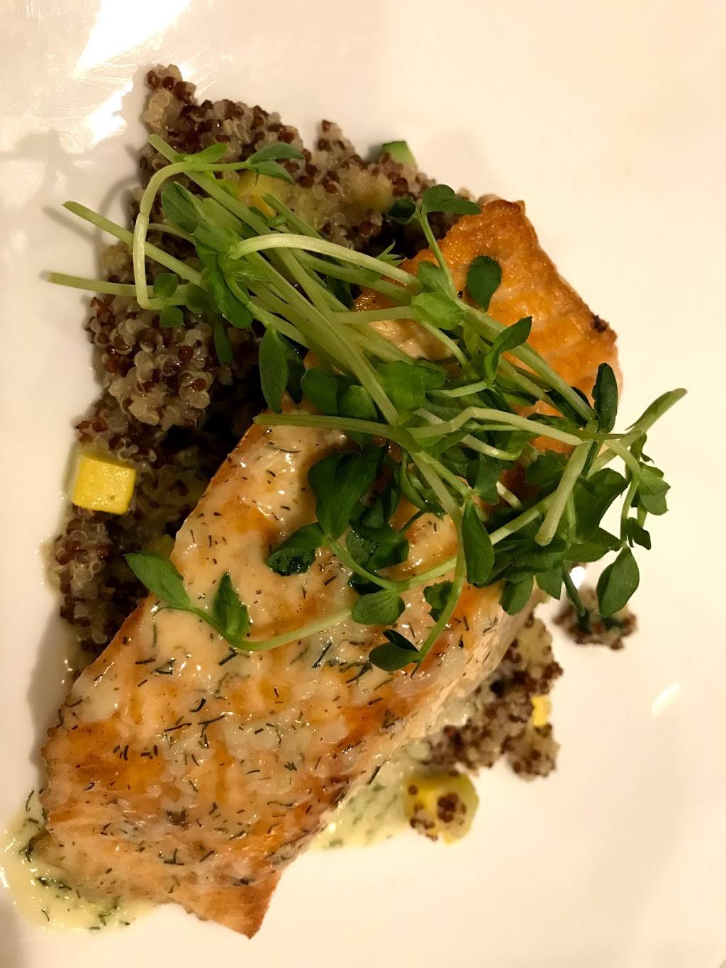 Liberty Tavern | restaurant | 5550 N River Rd, Rosemont, IL 60018, USA | 8479286949 OR +1 847-928-6949