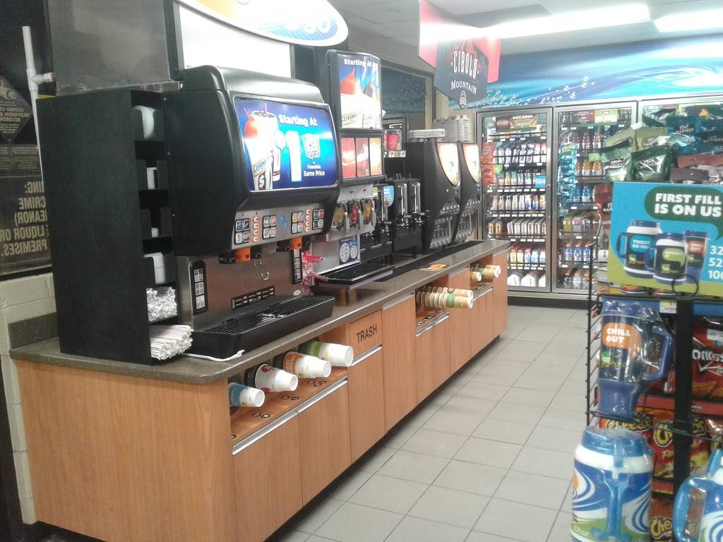 Circle K | meal takeaway | 3898 Doniphan Dr, El Paso, TX 79922, USA | 9158338852 OR +1 915-833-8852