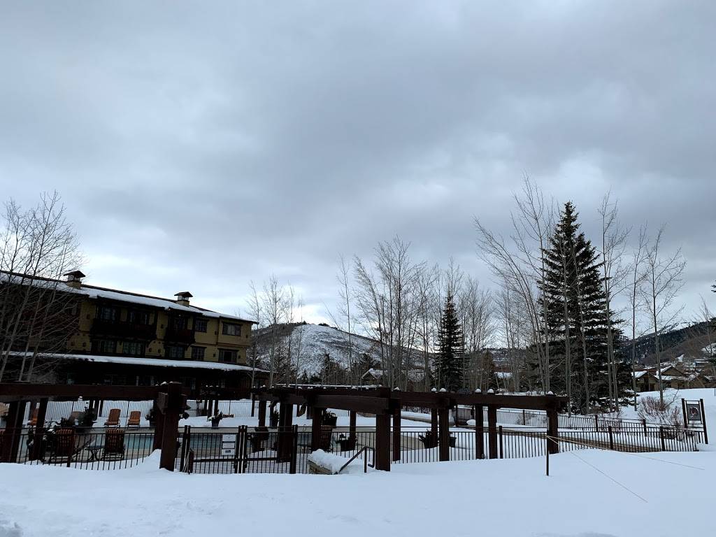 Bandannas Bar & Grill | restaurant | 2001 Thaynes Canyon Dr, Park City, UT 84060, USA | 4359405090 OR +1 435-940-5090