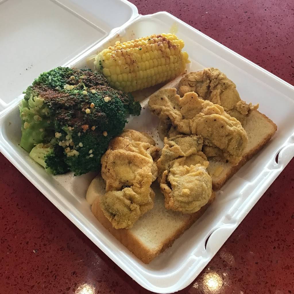 Seafood Hut | restaurant | 1936 MacDade Boulevard unit 24, Woodlyn, PA 19094, USA | 4844808877 OR +1 484-480-8877