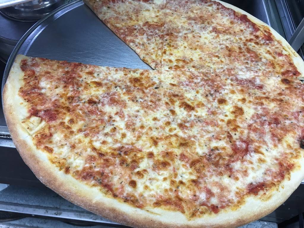 Pizza Cachapas Y Mas | restaurant | 59 W 170th St, Bronx, NY 10452, USA | 7186187990 OR +1 718-618-7990