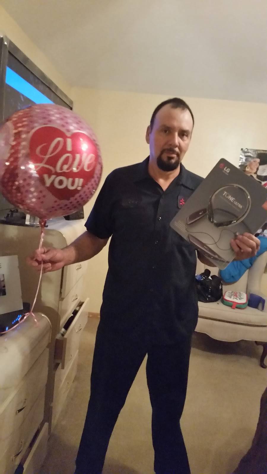 Pizza Inn | restaurant | 11003 Antoine Dr Ste E, Houston, TX 77086, USA | 2815868299 OR +1 281-586-8299