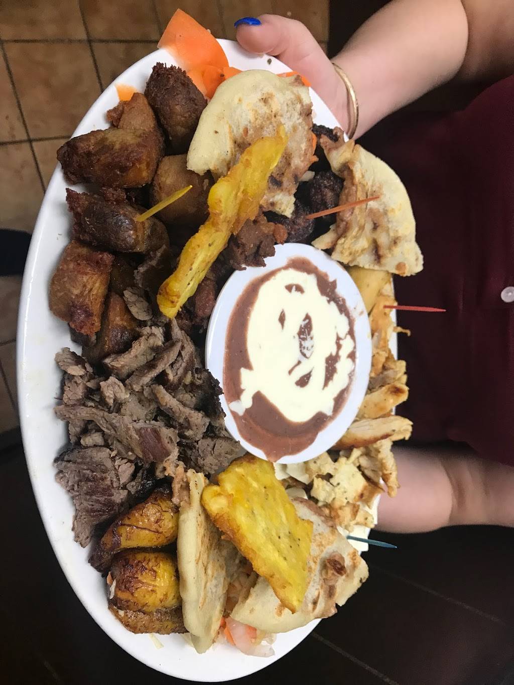 La Union Restuarant Of Fla | restaurant | 998 S State Rd 7, Margate, FL 33068, USA | 9549516000 OR +1 954-951-6000