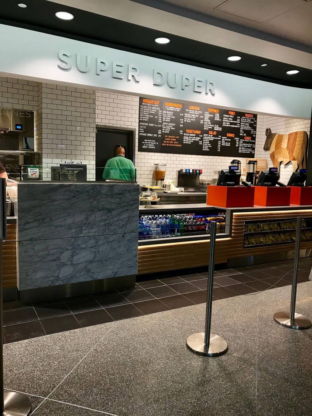Super Duper Burgers | restaurant | Terminal 3, 780 S Airport Blvd, San Francisco, CA 94128, USA | 6508218211 OR +1 650-821-8211