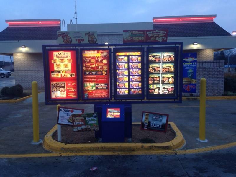 Braums Ice Cream & Burger Restaurant | restaurant | 804 N Elm Pl, Broken Arrow, OK 74012, USA | 9182582424 OR +1 918-258-2424