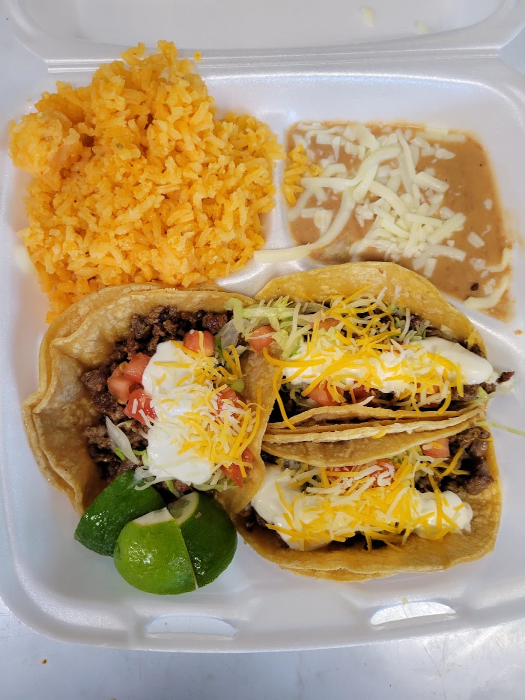 Super Taco Fish & chicken | restaurant | 8334 W Appleton Ave, Milwaukee, WI 53218, USA | 4149352820 OR +1 414-935-2820