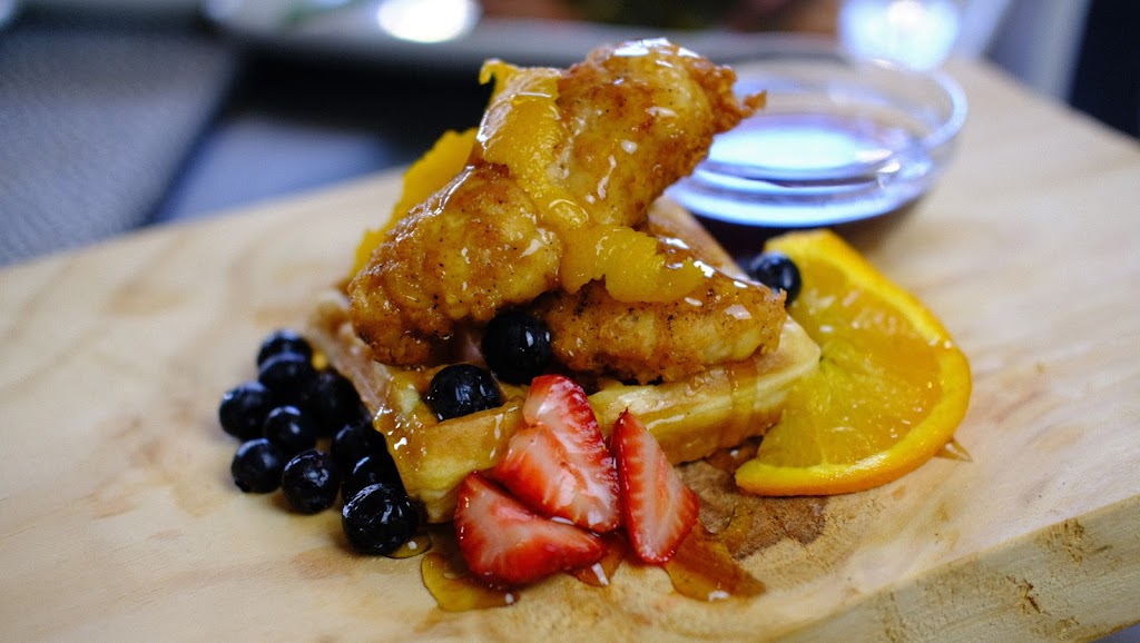 Taste of Innova Wings + Greens | restaurant | 1220 Waterway Blvd Stall 8, Indianapolis, IN 46202, USA | 7654000929 OR +1 765-400-0929