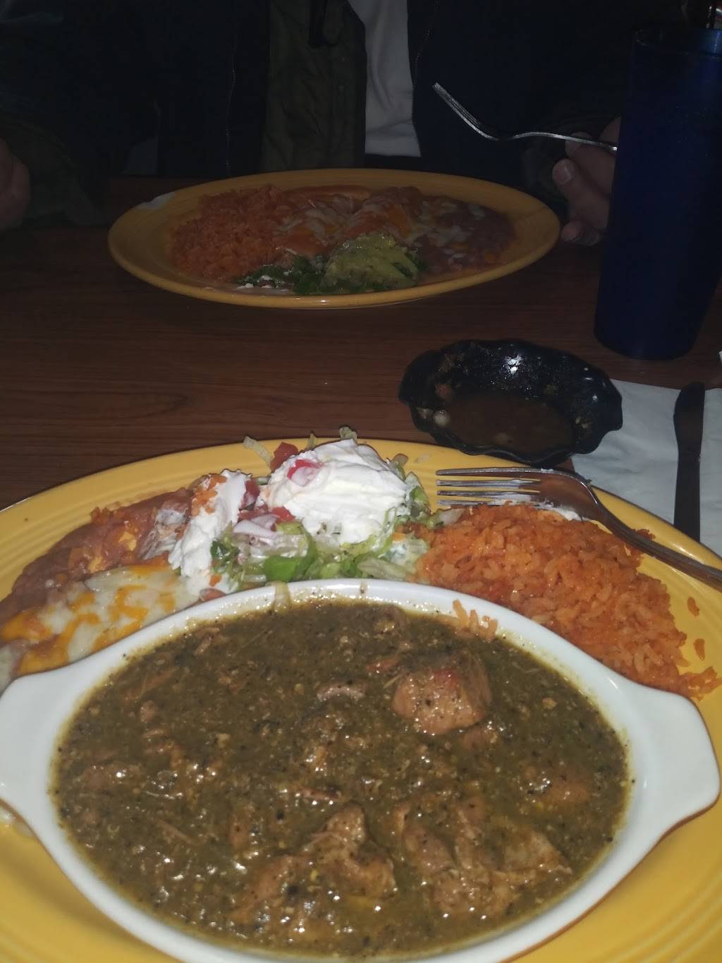 Rubens Mexican and Seafood Restauant | restaurant | 3807 Auburn St, Bakersfield, CA 93306, USA | 6618723851 OR +1 661-872-3851