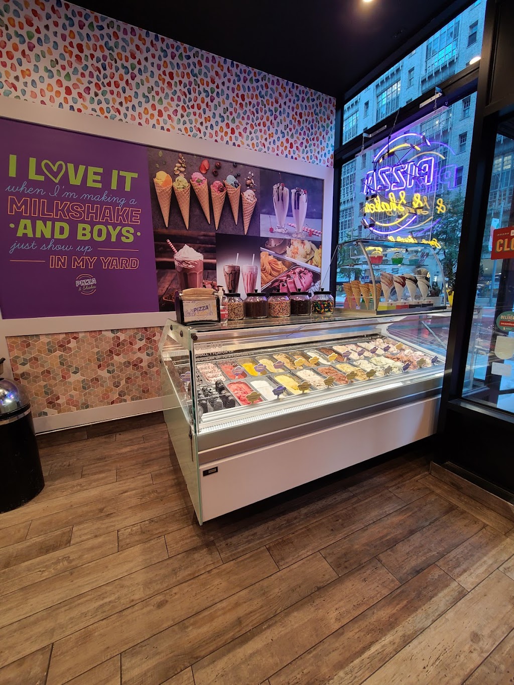 Pizza and Shakes | meal delivery | 209 W 57th St, New York, NY 10019, USA | 3476405040 OR +1 347-640-5040