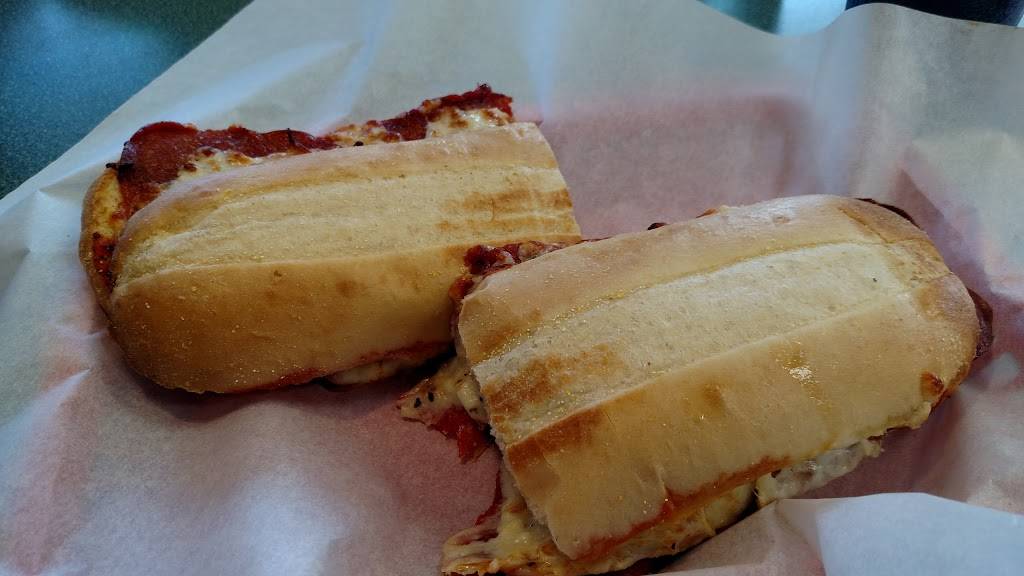 Clubhouse Pizza Napoleon | restaurant | 250 Lagrange St, Napoleon, OH 43545, USA | 4195990009 OR +1 419-599-0009