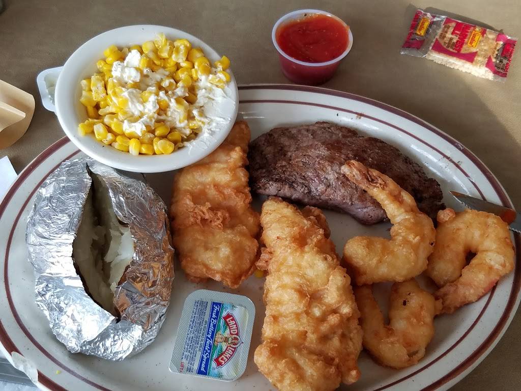 Rivers Edge Inn | restaurant | 2303 W 1st St, Dixon, IL 61021, USA | 8152887396 OR +1 815-288-7396