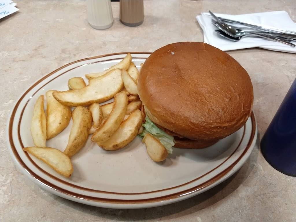 George Webb Restaurant | restaurant | 6231 S 27th St, Greenfield, WI 53221, USA | 4142828301 OR +1 414-282-8301