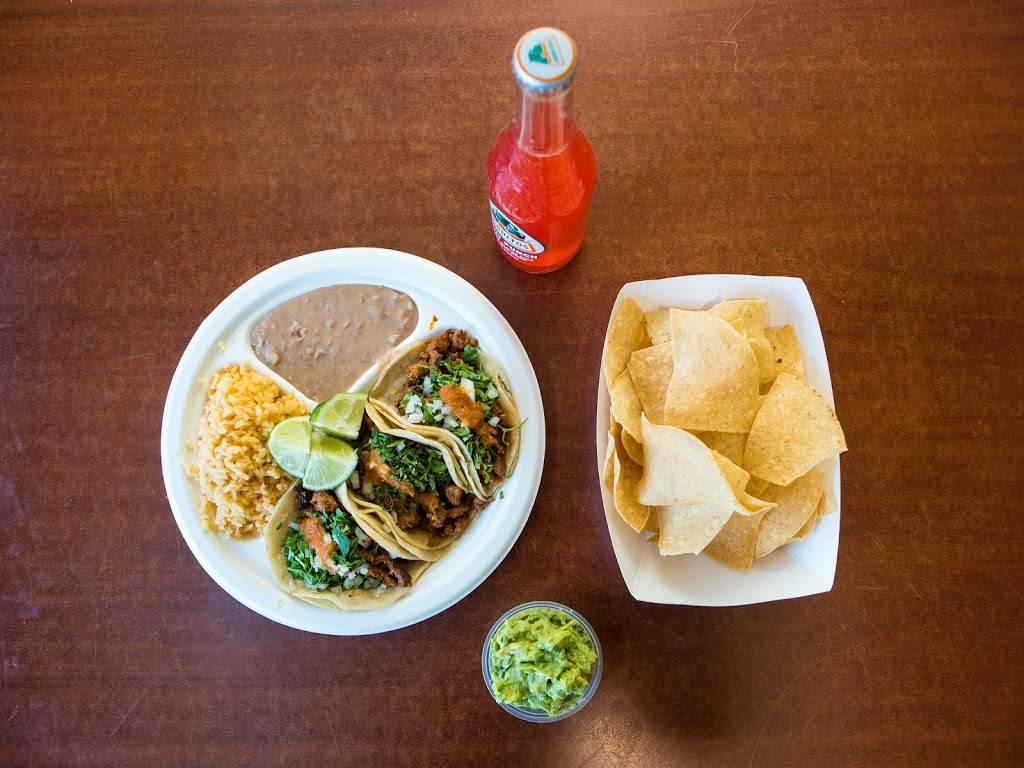 Gorditas El Gordo | restaurant | 211 E Lake St, Minneapolis, MN 55408, USA | 6128244002 OR +1 612-824-4002