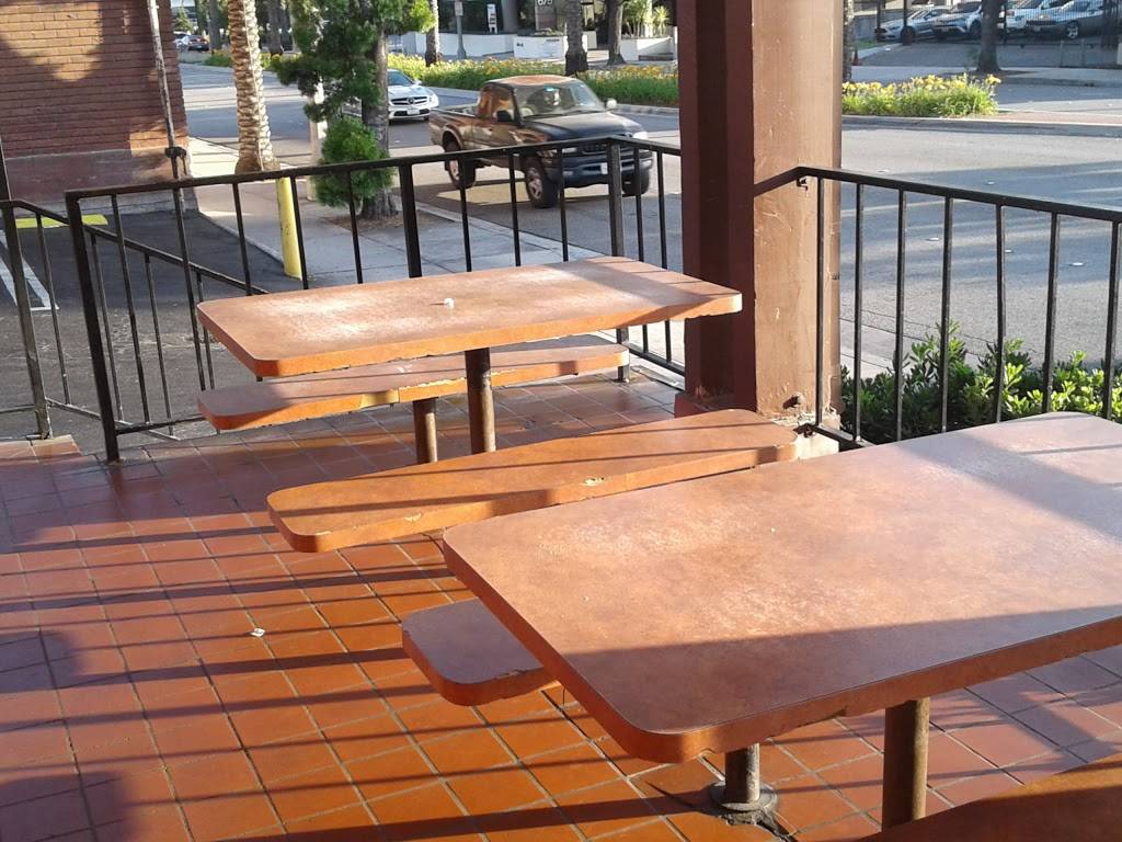 Lucky Boy | meal takeaway | 640 S Arroyo Pkwy, Pasadena, CA 91105, USA | 6267930120 OR +1 626-793-0120