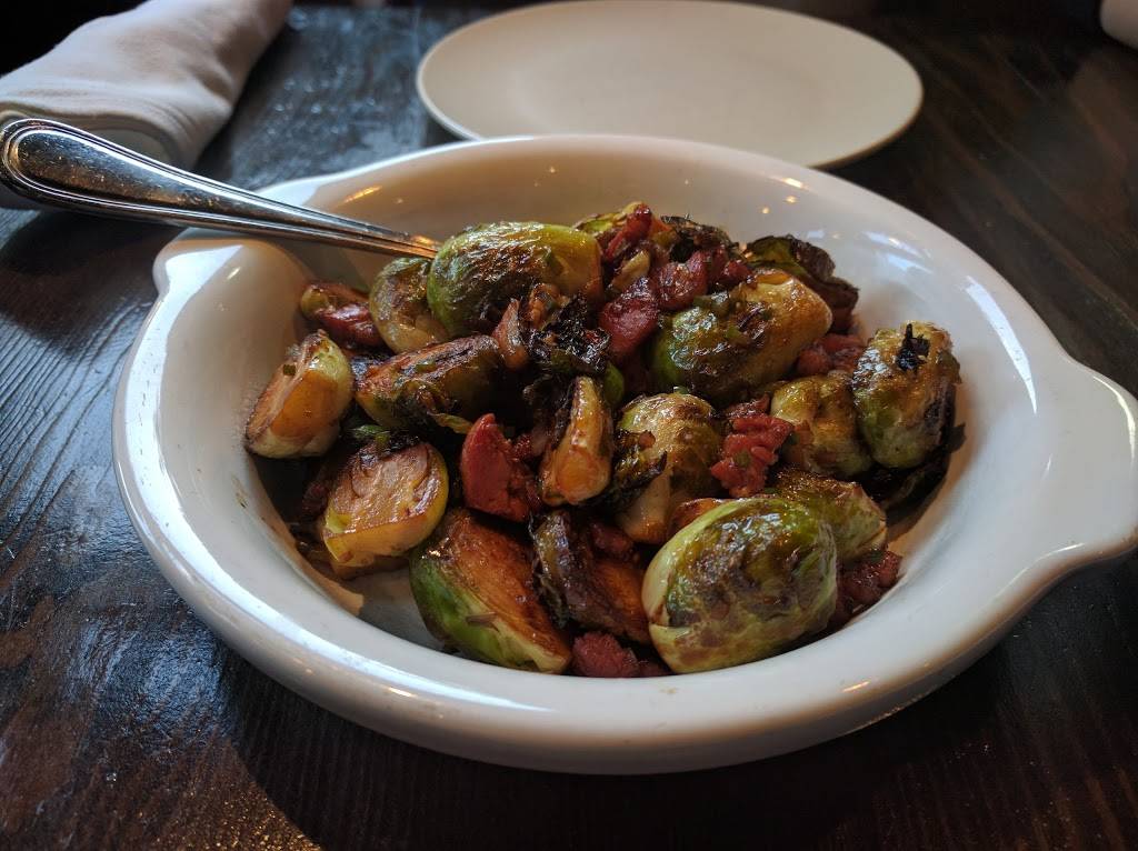 Academy Bar and Kitchen | restaurant | 1800 Fillmore St, San Francisco, CA 94115, USA | 4157751800 OR +1 415-775-1800