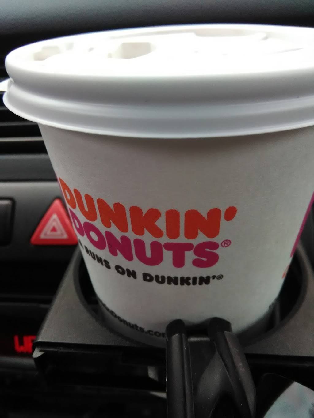 Dunkin | bakery | 1550 W Main Rd, Portsmouth, RI 02871, USA | 4016821396 OR +1 401-682-1396
