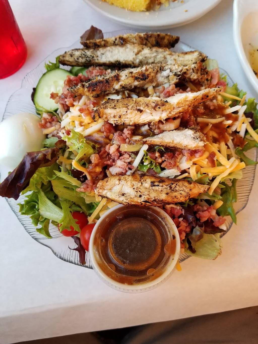 Johnson Creek Tavern | restaurant | 2141 Sea Island Pkwy, St Helena Island, SC 29920, USA | 8438384166 OR +1 843-838-4166