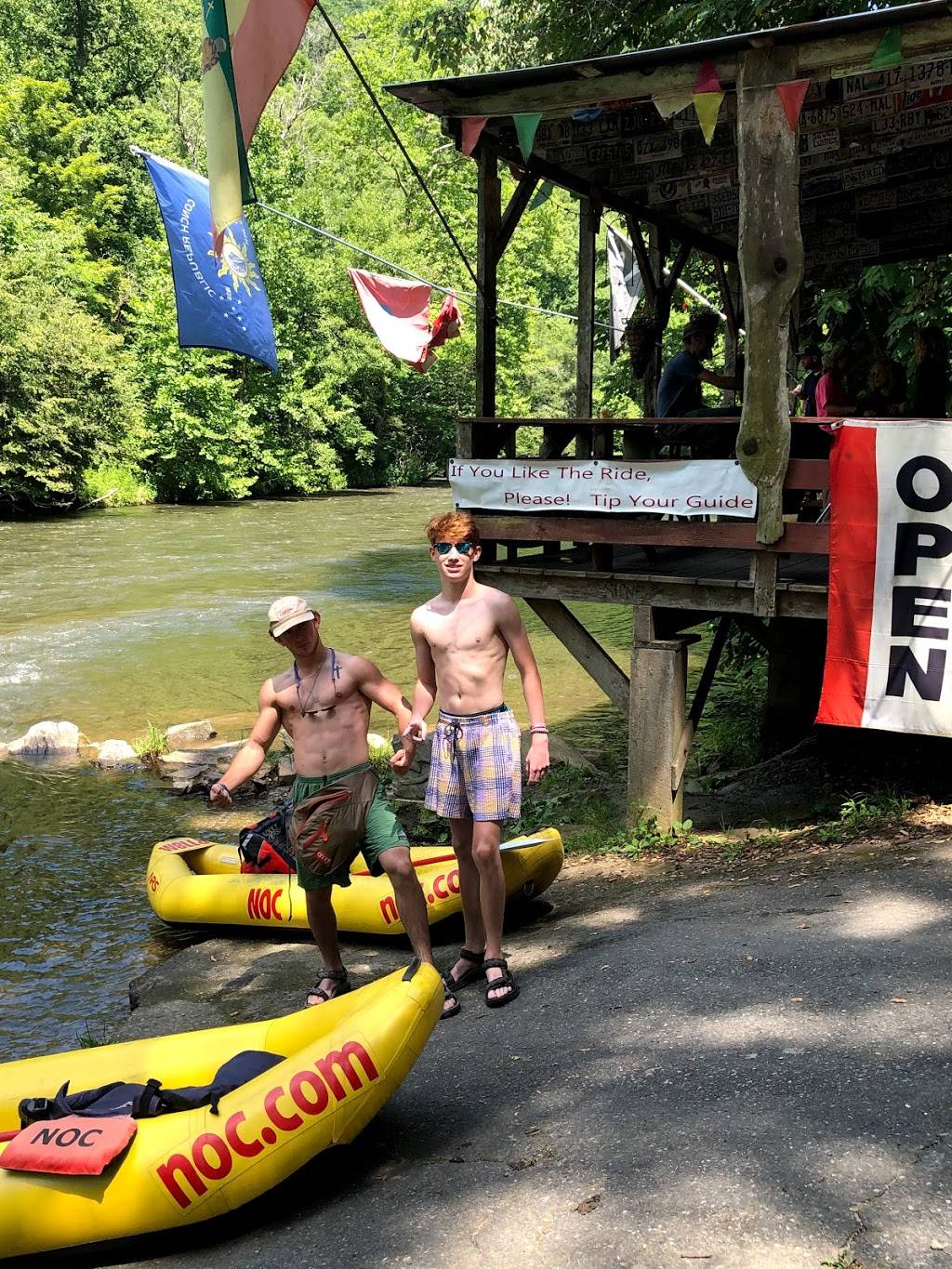 Pizza by the river Nantahalla | restaurant | 18392-18466 W Hwy 19, Bryson City, NC 28713, USA | 7065896438 OR +1 706-589-6438