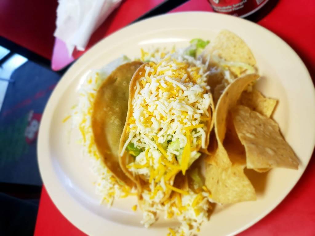 Hot Chile Mexican Food | restaurant | 11061 Balboa Blvd, Granada Hills, CA 91344, USA | 8188329983 OR +1 818-832-9983