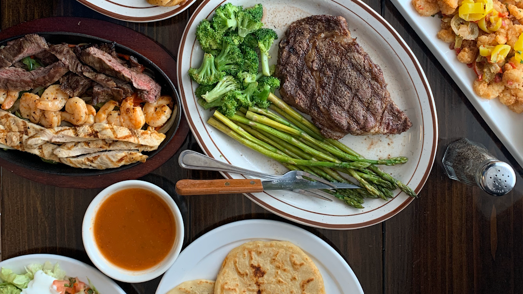 Floras Grill Restaurant | restaurant | 888 Pleasant Hill Rd suite m, Lilburn, GA 30047, USA | 4705394155 OR +1 470-539-4155